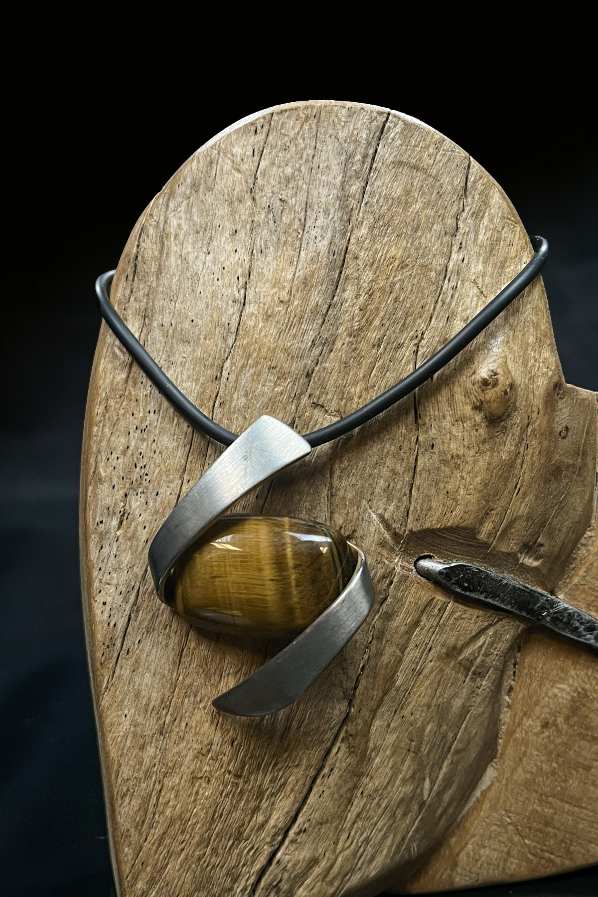 Kaplan Gözü Taşlı Kolye