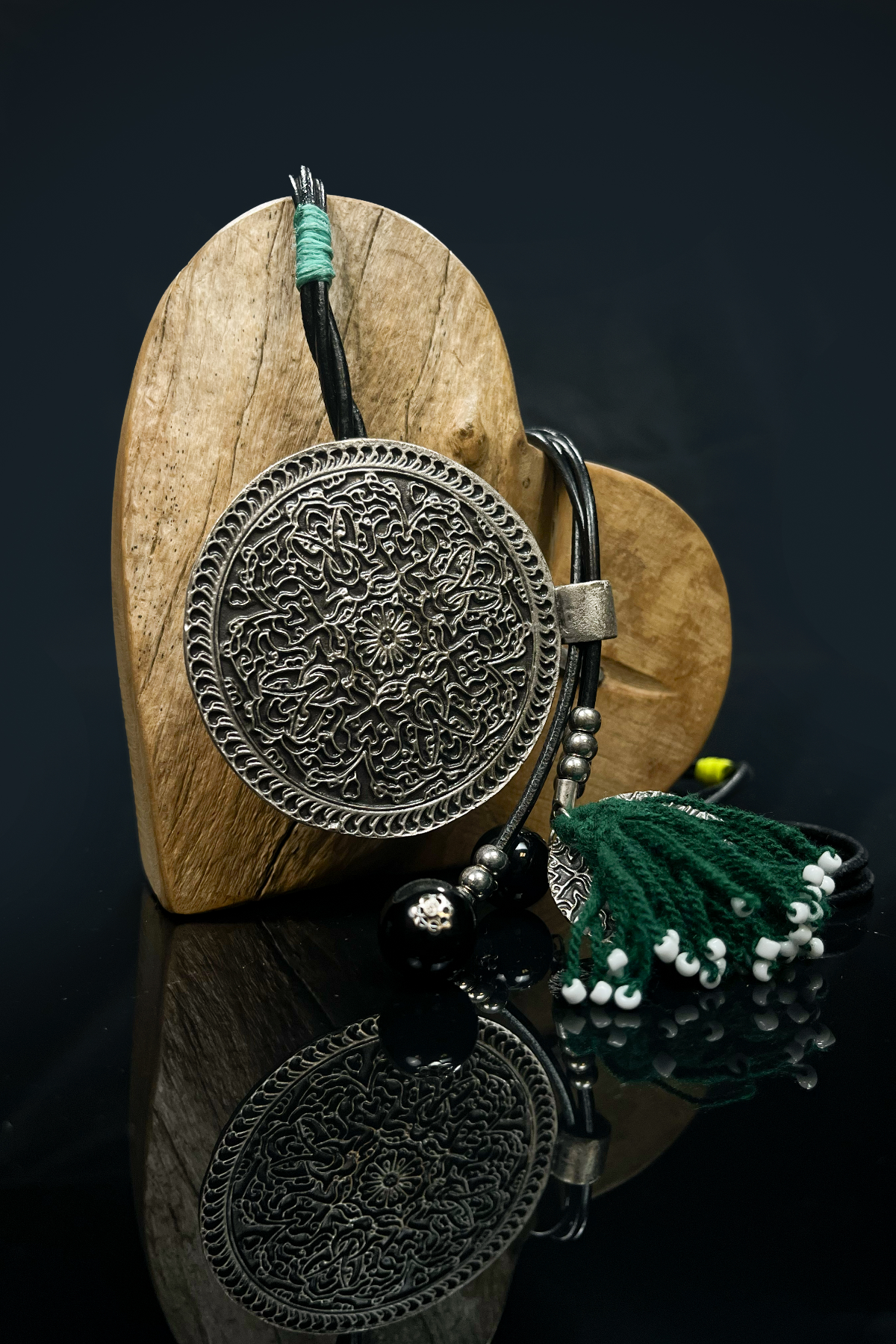 İşlemeli Bohem Tarz Kolye