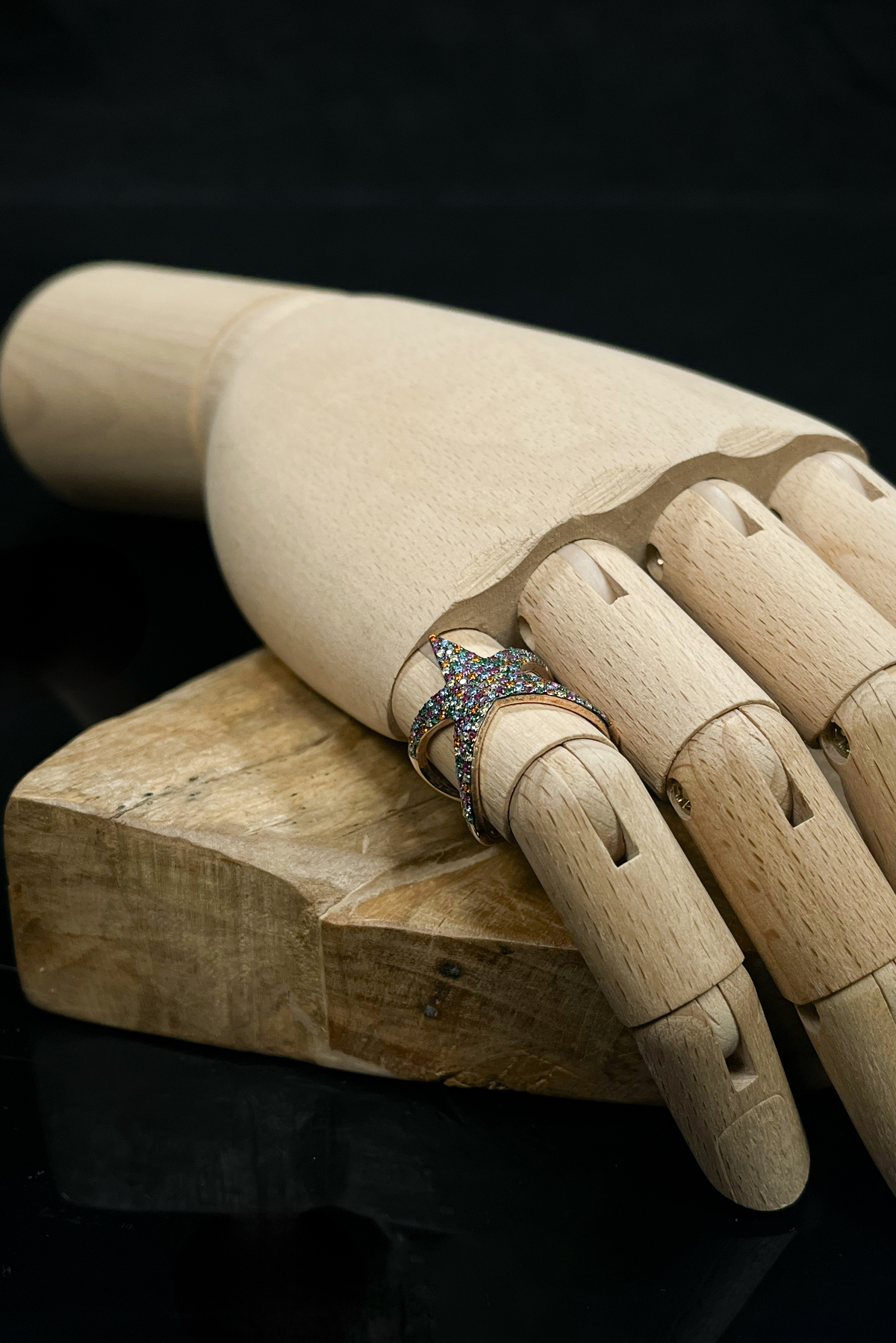 Çok Renkli Taşlı Deniz Yıldızı Figürlü Yüzük