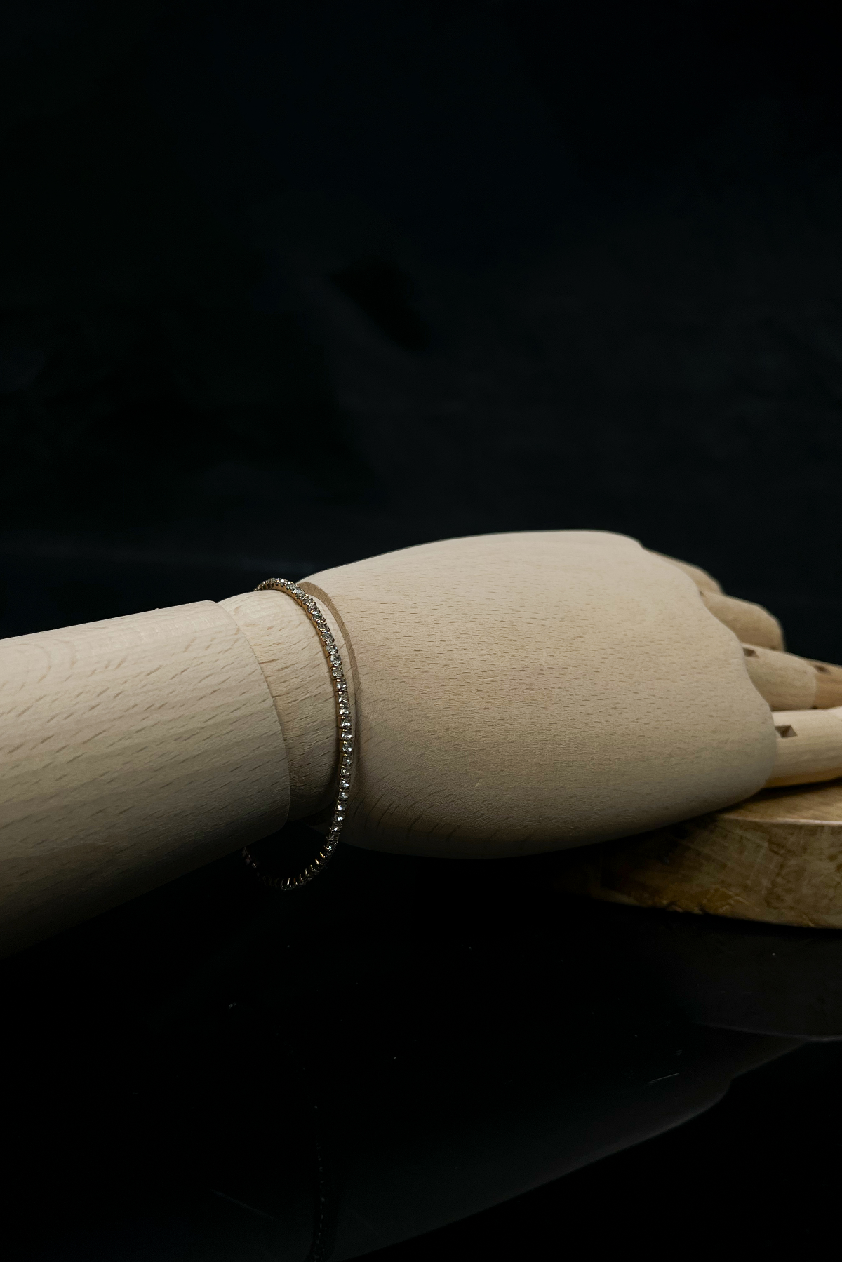 İnce Taşlı Esnek Bileklik